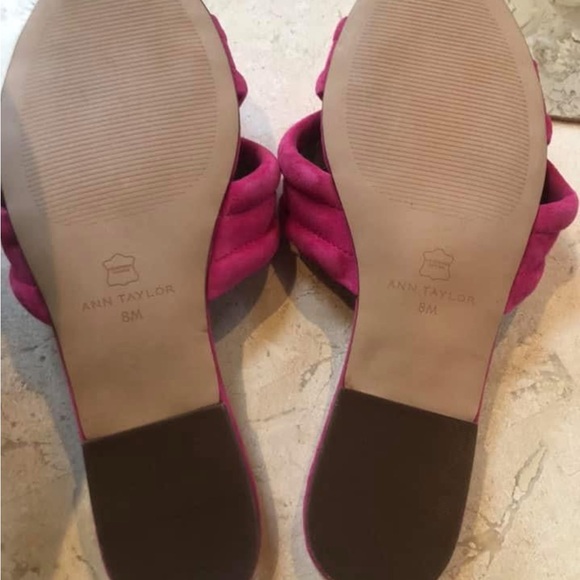 Ann Taylor NEW Hot Pink/Fuchsia Criss/Cross Suede Slide Flat Sandals Women’s 8M - Picture 9 of 10
